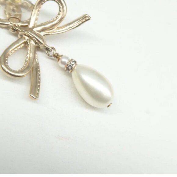 100% Authentic Chanel Faux Pearl & Strass CC Drop Earrings - Picture 5 of 12
